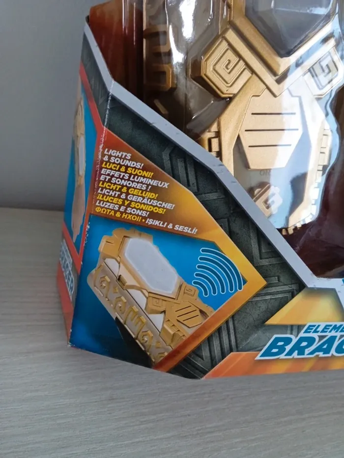 Bracelet des éléments Gormiti neuf - photo numéro 3