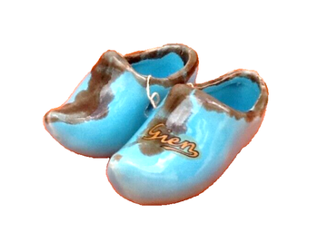 Paire de petits sabots    Céramique vernissée  Gien