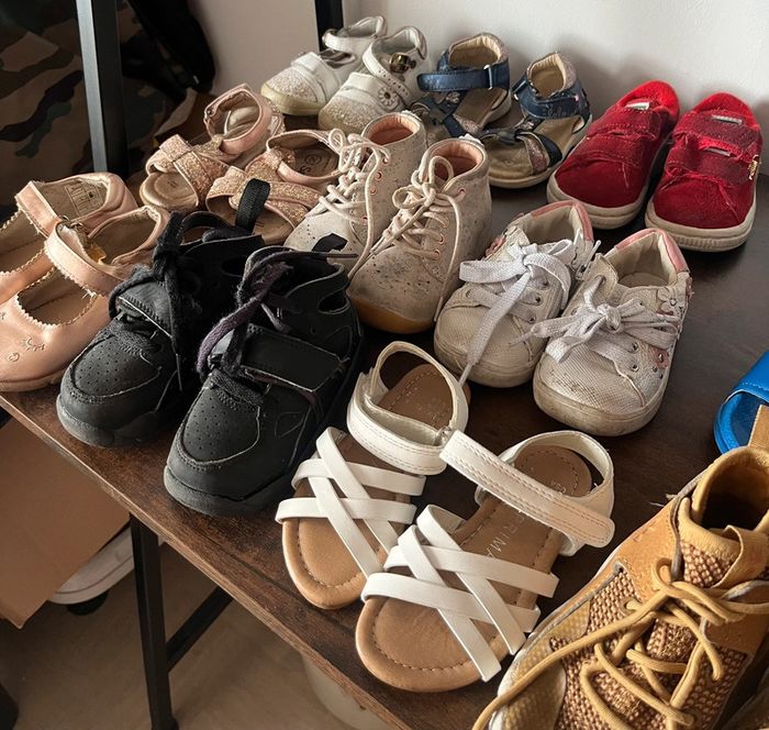 Chaussures Taille 19 à 24 - photo numéro 5