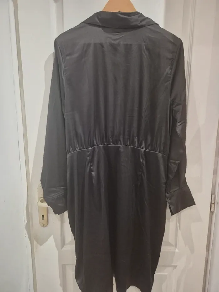 Robe noire neuve 44 - photo numéro 8