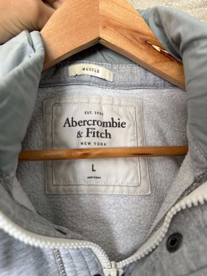 Sweat à capuche Abercrombie & Fitch - photo numéro 3