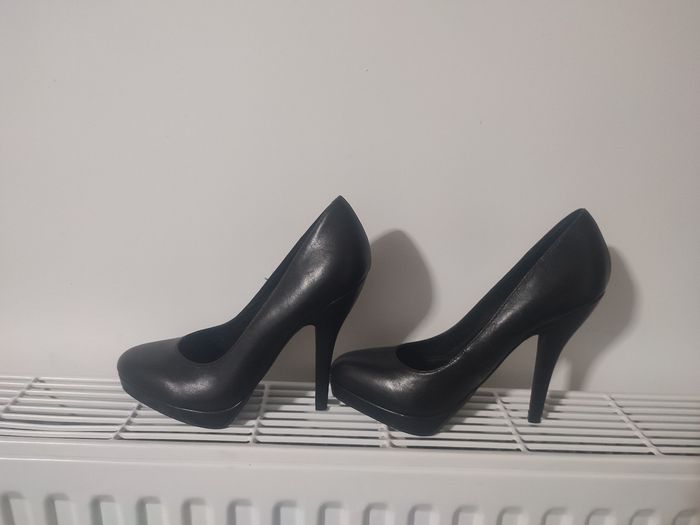 Escarpins cuir à talons aiguilles - photo numéro 4