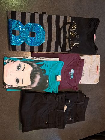 Lot vêtements fille