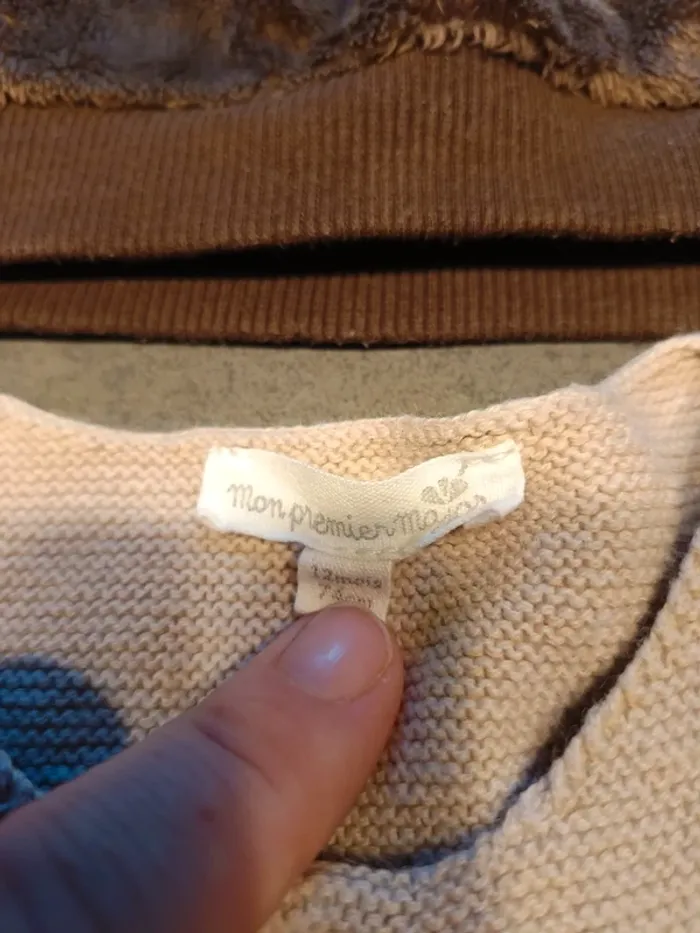 Vends pull et Gillet épais bébé garçon 12 mois. - photo numéro 2