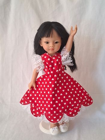Robe pour la poupée paola reina