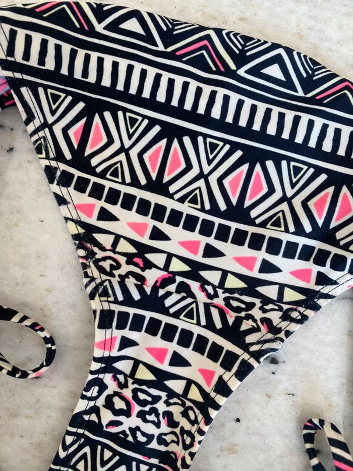 Maillot de bain 2 pièces noir et motifs S - photo numéro 6