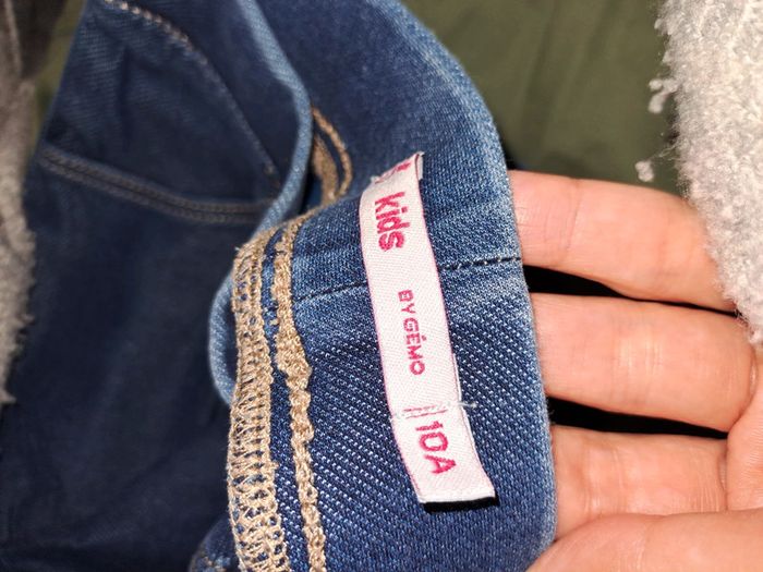 Lot vêtements 10 ans - photo numéro 2