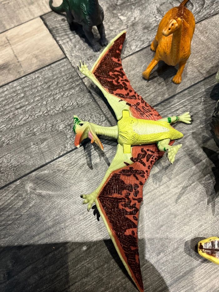 Lot dinosaures - photo numéro 2