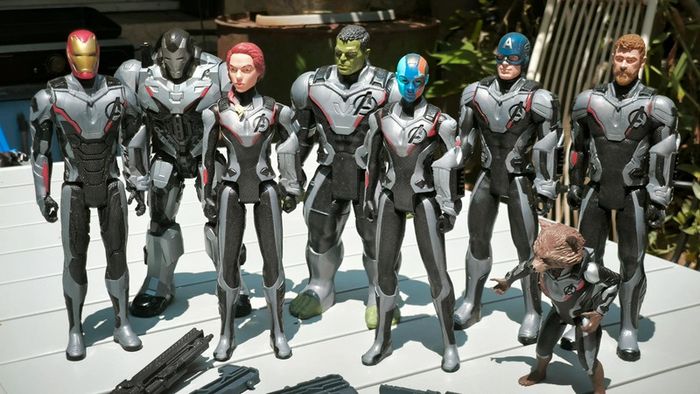 Ensemble complet de 8 figurines Hasbro Avengers Endgame Marvel Titan Hero Series - photo numéro 6