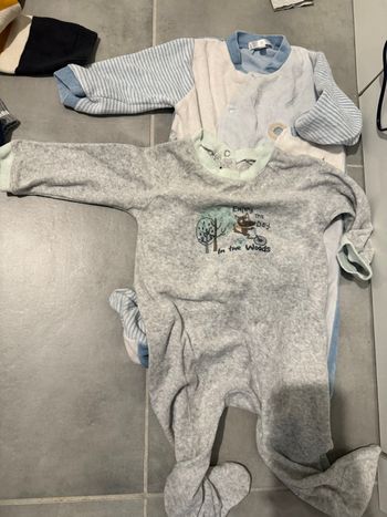 Lots vêtements 9 mois
