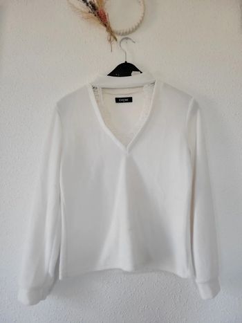Très beau pull tout doux dentelle taille XL