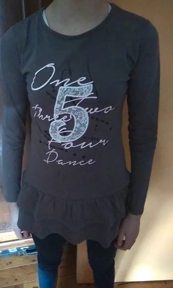 Jolie tunique à volants