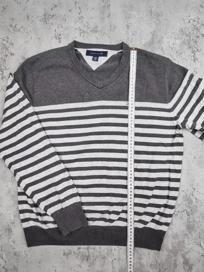 Pull col V Tommy Hilfiger rayé gris/blanc – Taille M Homme - photo numéro 9