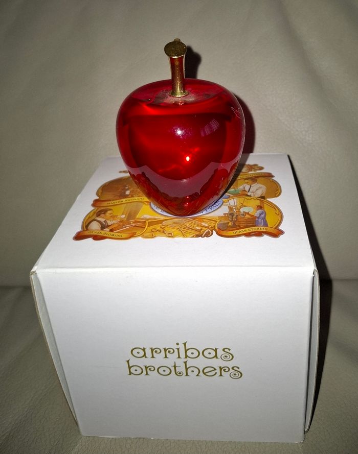 Superbe pomme rouge de Blanche Neige en verre Arribas Disney - photo numéro 7