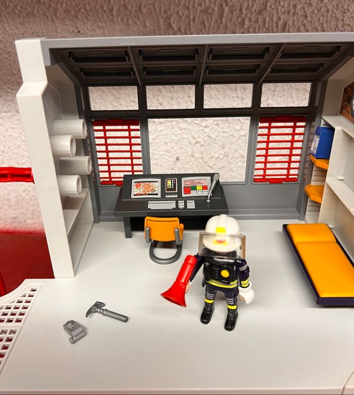 Caserne de pompier playmobil 9462 - photo numéro 3
