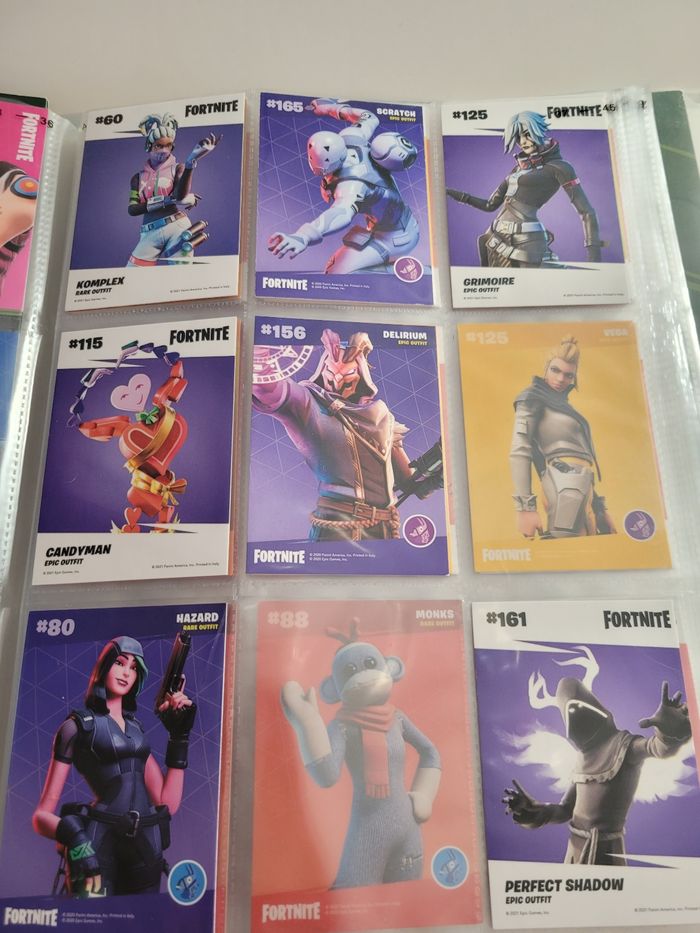 Classeur cartes fornite séries 2 - photo numéro 4