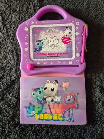 tablette et coloriage gabby's dollhouse