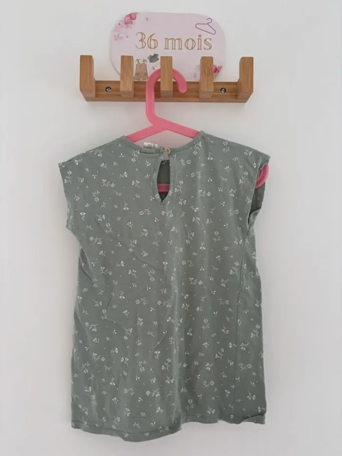 Robe H&M 92 cm fille – Vert sauge tendance, douce et élégante - photo numéro 3