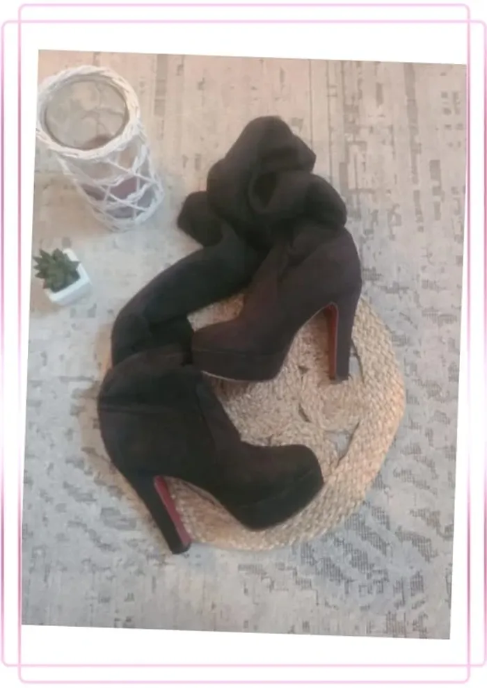 Bottes cuissardes noires – T38 – Talon 12 cm - photo numéro 4