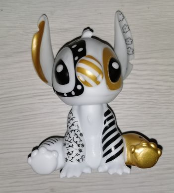 Figurine Stitch