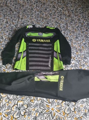 Ensemble jogging 14 ans