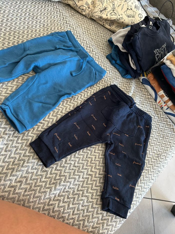 Lot de survêtements - photo numéro 2