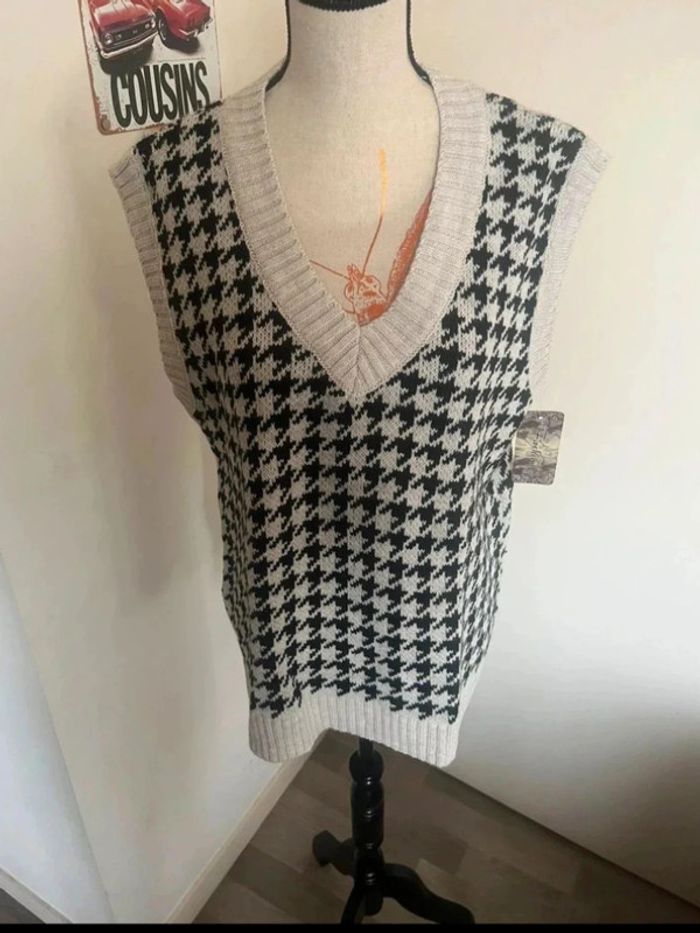 Super pull sans manche col en V made in Italy taille unique