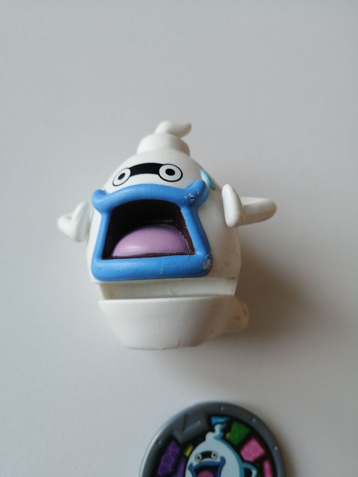 figurine et médaillon yo-kaï watch - photo numéro 4