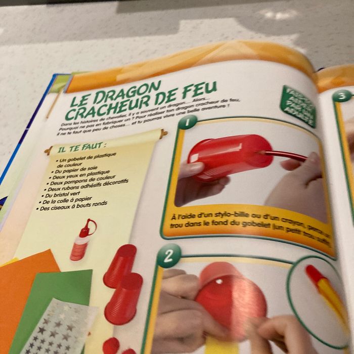 Livre les chevaliers du moyen âge - photo numéro 4