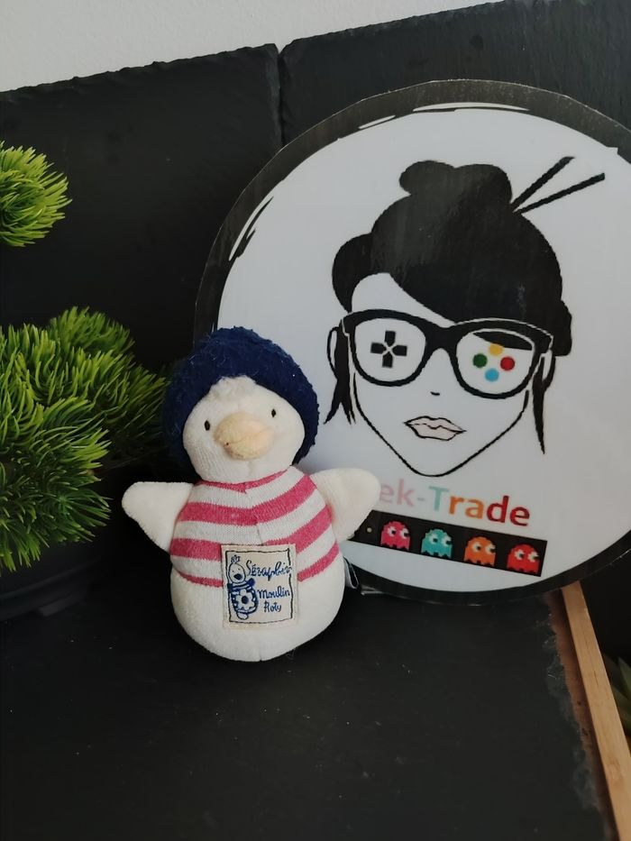 petit peluche Séraphin canard poussin moulin roty rouge crème bleu marine Rayé