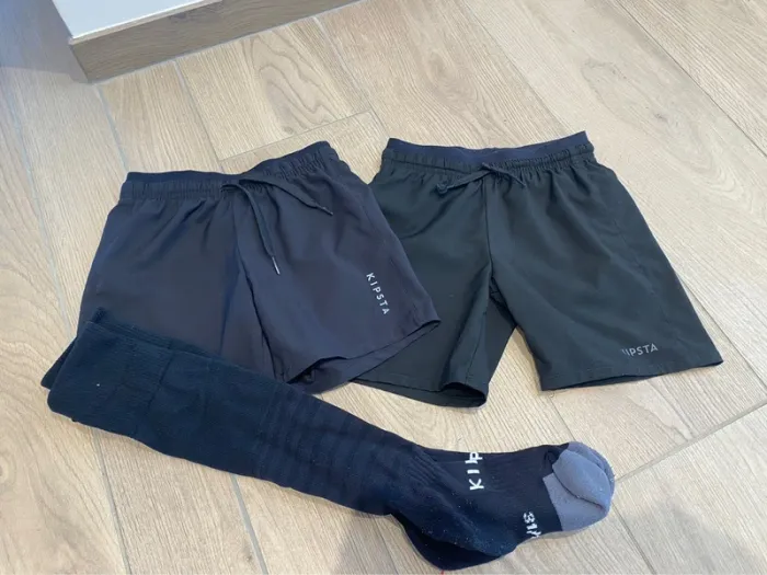Lot de 2 short de foot et chaussettes Kipsta