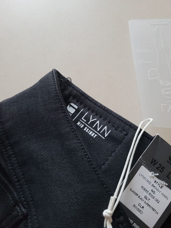 Jean noir 34 - photo numéro 5