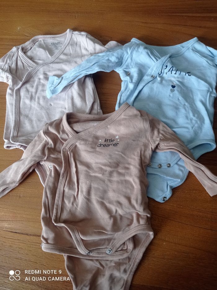 Lot vêtements  bb garçon 6 mois - photo numéro 3
