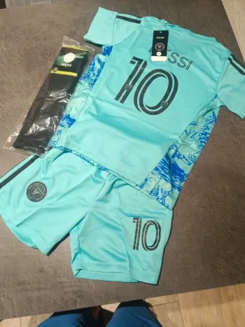 Tenue foot Léo Messi Inter Miami bleu. T.20