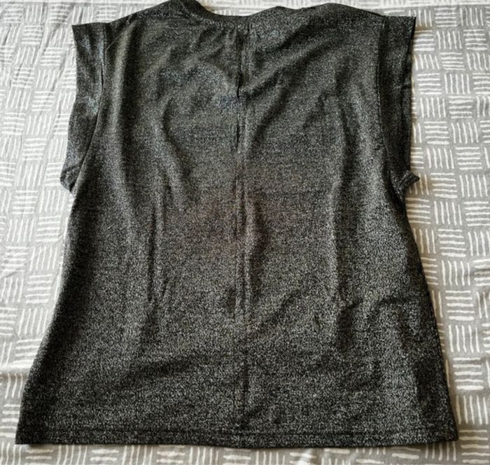 TEE shirt - photo numéro 2