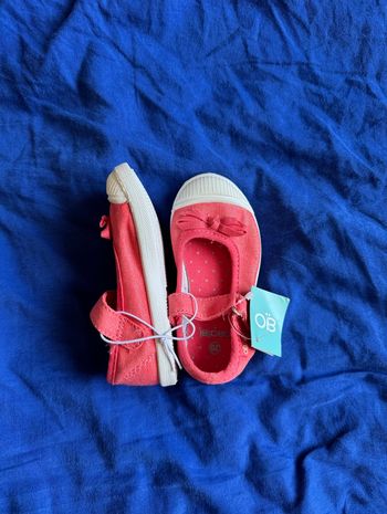 Chaussure bébé fille neuve