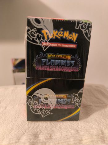 Demi display pokémon flammes fantasmagoriques ME-02