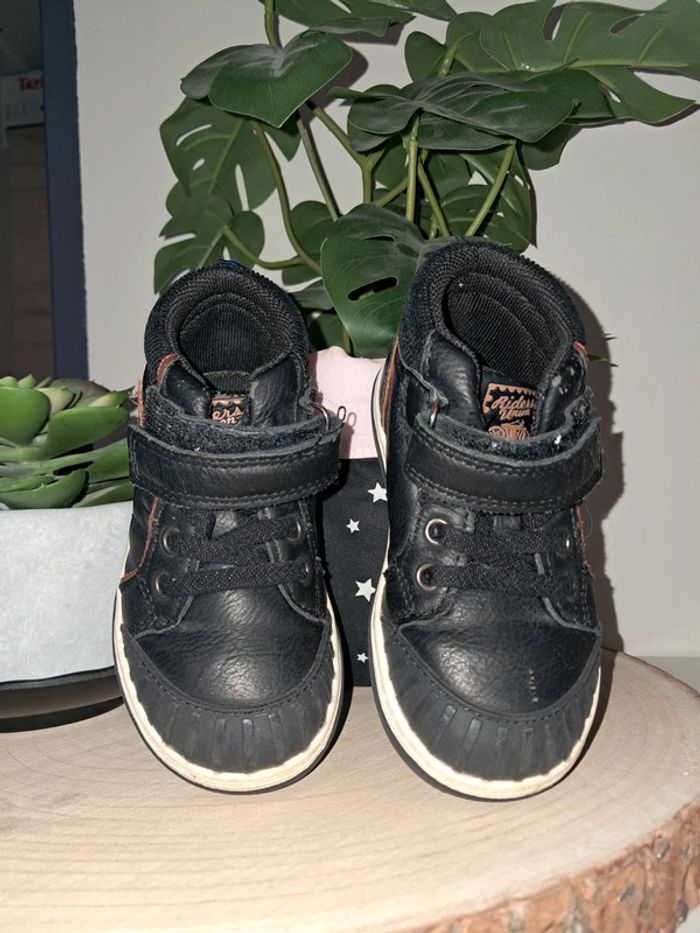 Chaussure montante - photo numéro 2