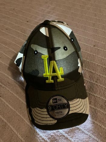 Casquette couleur militaire