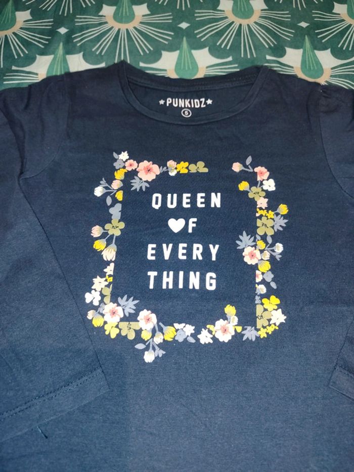 T-shirt manche longue taille 5 ans - photo numéro 2