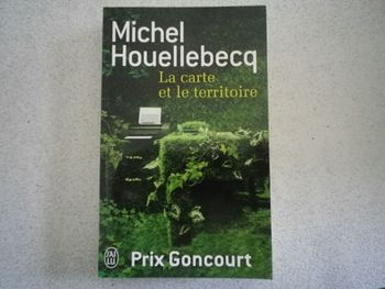 LA CARTE ET LE TERRITOIRE