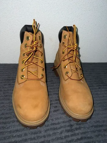 Paire de Timberland basses