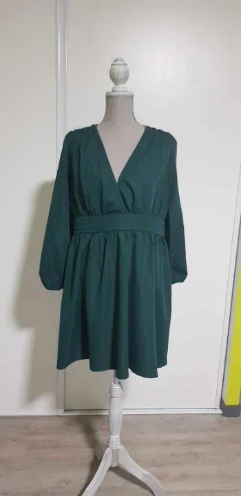 Robe fluide et légère cintrée