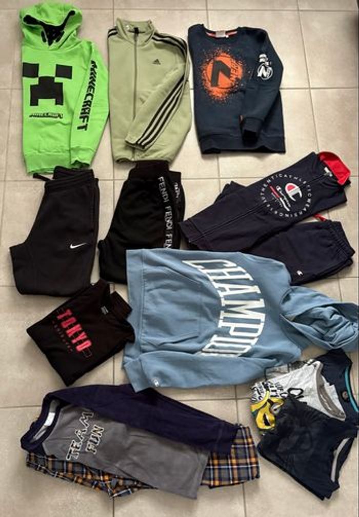 Lot de 14 vêtements taille 11/12 ans