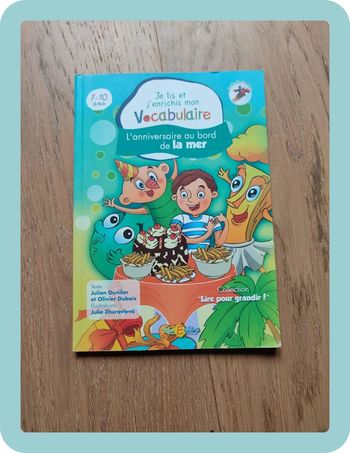 Livre lecture l'anniversaire au bord de mer