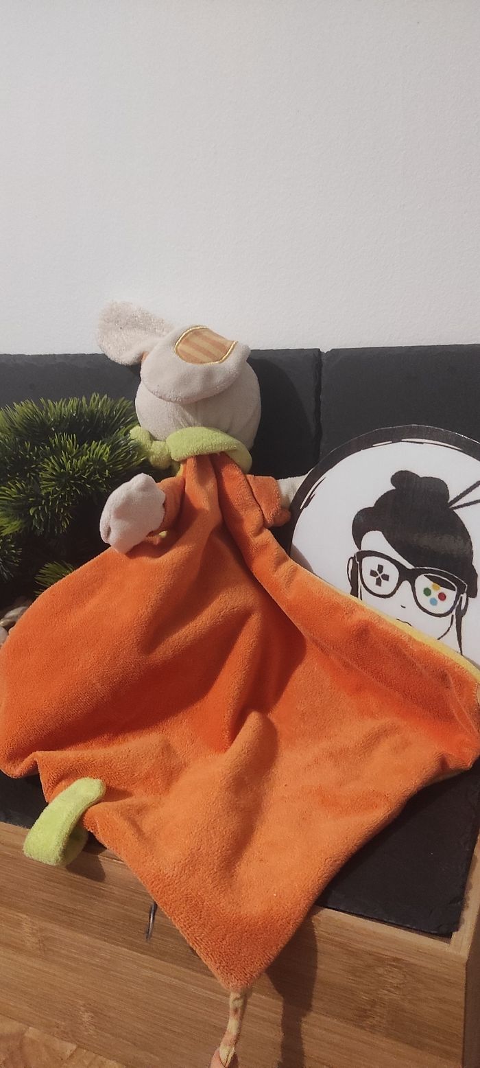 Lapin mots d enfants doudou plat jaune orange vert bandana oiseau poussin Rayé - photo numéro 2