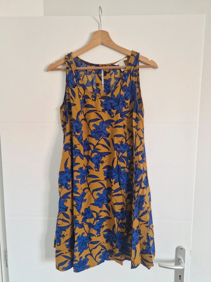 Robe H&M – taille 36 – parfait état 🌼 - photo numéro 2