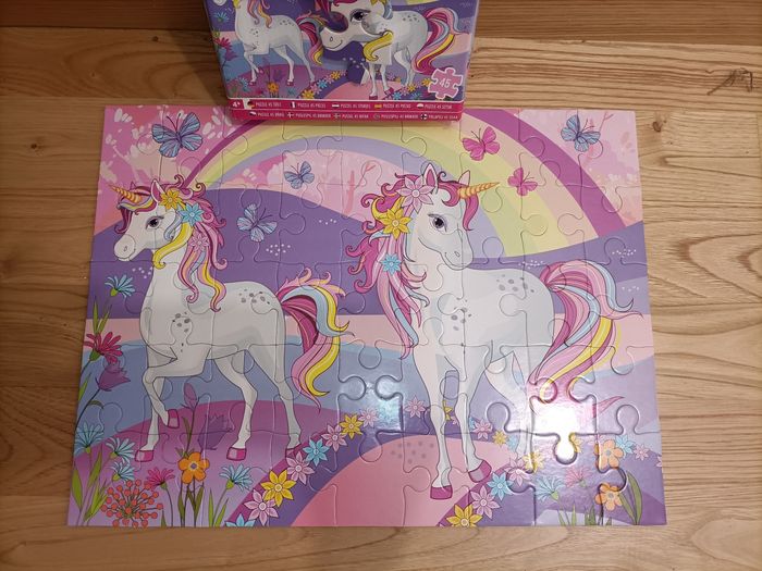 Puzzle licorne 45 pièces dès 4 ans Moxy très bon état - photo numéro 2