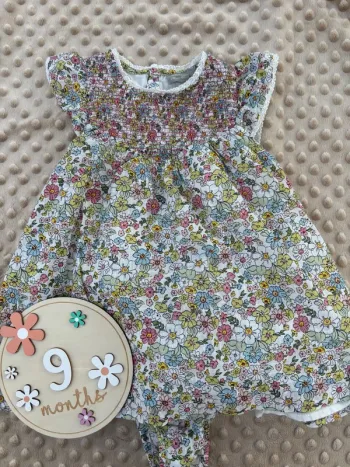 Robe et cache couche