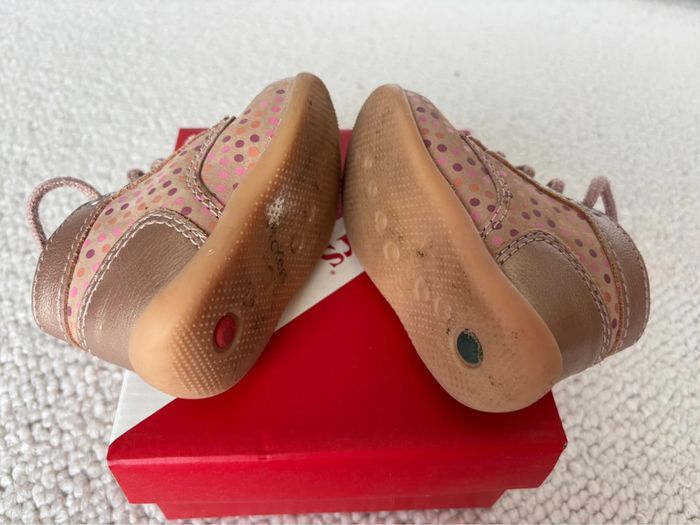 Chaussure de marche Kickers pointure 19 semelle en cuir - photo numéro 6